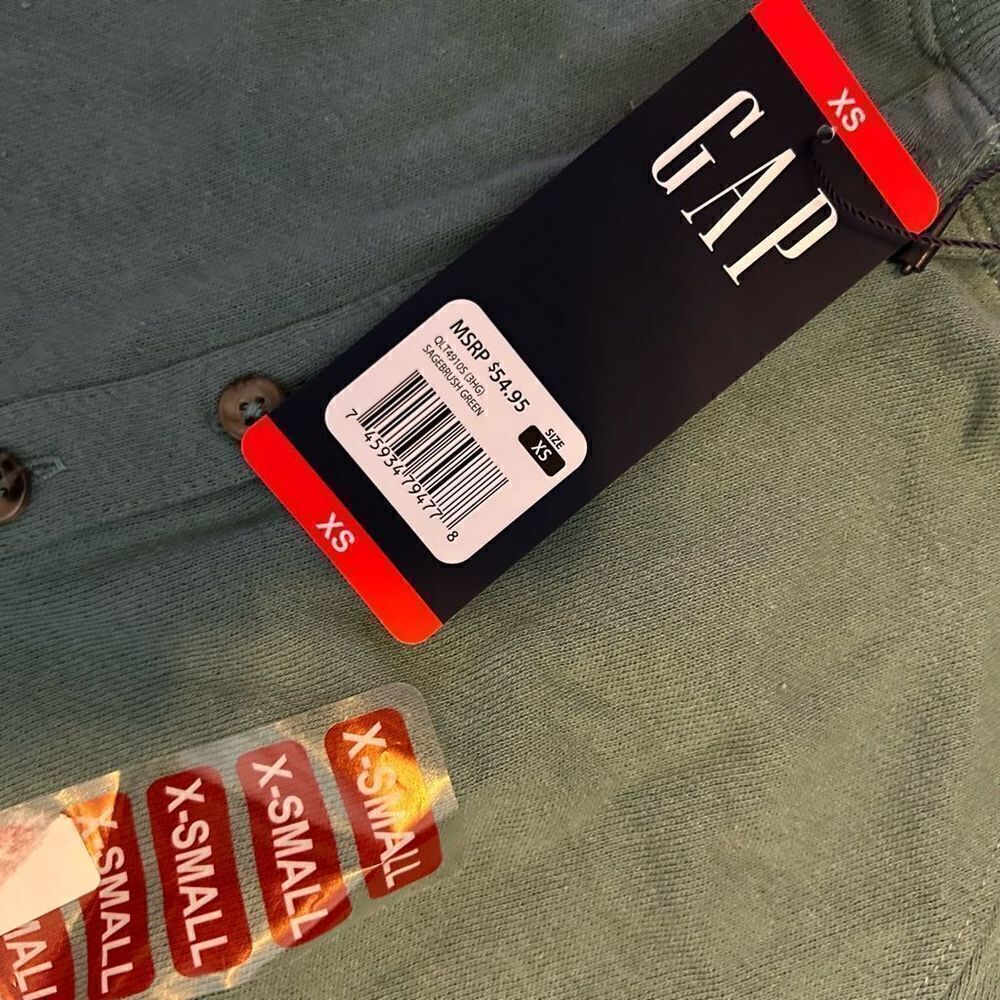 New gap sweater - Picture 3 of 4